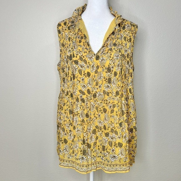 Max Studio Yellow & White Floral Georgette Accordion Pleated Sleeveless Top - Picture 4 of 14